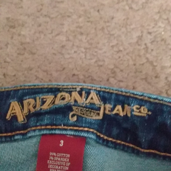 Jean shorts - Picture 2 of 3